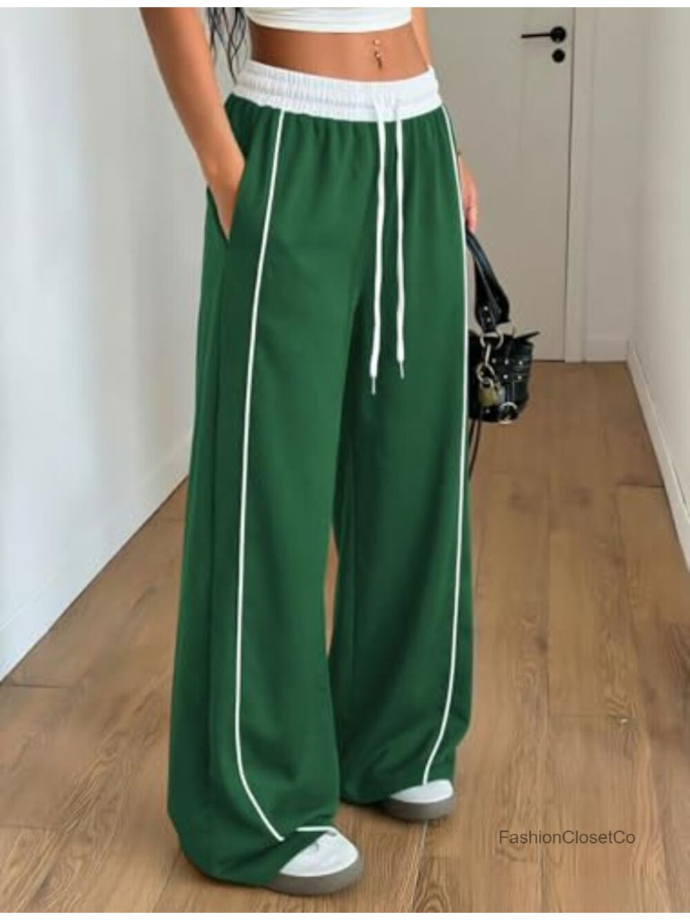Y2K Wide Leg Parachute Cargo Sweatpants with Pockets - Picture 2 of 6